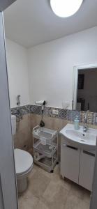 Ένα μπάνιο στο NONNA ADRIANA +24 φωτογραφίες