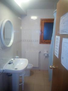 Um banheiro em Apartaments Els Avets