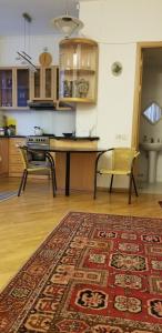 Cucina o angolo cottura di Bright Modern 2-Bedroom Apartment the center Nalbandyan and Sayat-Nova