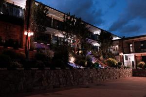 Φωτογραφία από το άλμπουμ του Riverside Inn & Suites by OYO Danville Ceaser Casino σε Danville