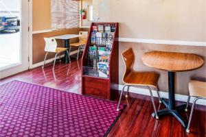 Posezení v ubytování Hotel Europa Ridgecrest