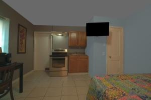 Kuchyň nebo kuchyňský kout v ubytování Texana Inn Edna By OYO + 37 fotografií