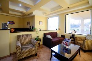 Χώρος καθιστικού στο Cypress Inn & Suites Washington by OYO