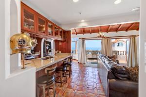 Χώρος καθιστικού στο H176 - Hamilton Cove Villa 1-76