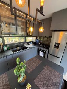 Kuchyň nebo kuchyňský kout v ubytování Modular Moderna