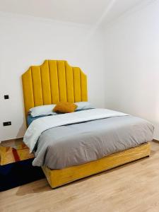 マラケシュにあるLuxurious 2 Bedroom Condo City Center with Pool ' train station ' Aeroportのギャラリーの写真 +6枚の写真