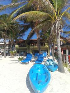Πισίνα στο ή κοντά στο UNAHKIN AKUMAL, TULUM Beachfront Condo Relaxing