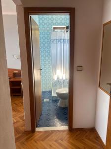 Koupelna v ubytování Apartments Šimić