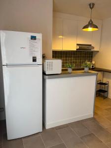 Kuchyň nebo kuchyňský kout v ubytování Siestamar Beach Apartment, refurbished, renové, renovado 2025