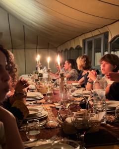 Nápoje v ubytování Glamping Under Stars