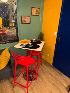 Fotografie z fotogalerie ubytování Cocon Arty - Nuit Étoilée à Douai, Inspiré de Rimbaud & Van Gogh v destinaci Douai