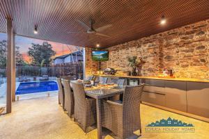 Πισίνα στο ή κοντά στο Luxe Haven