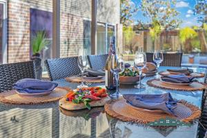 Φαγητό σε αυτή η παραθεριστική κατοικία ή κάπου εκεί κοντά +20 φωτογραφίες