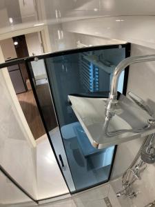 Φωτογραφία από το άλμπουμ του A cozy and comfortable semi-basement apartment στην Τιφλίδα