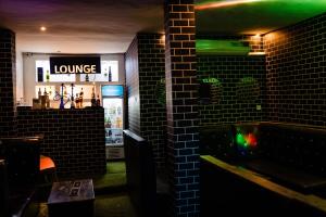 Lounge nebo bar v ubytování Clazz Hotel
