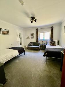 Postel nebo postele na pokoji v ubytování Lundie View B & B