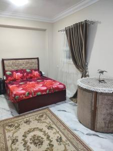 Postel nebo postele na pokoji v ubytování Fully furnished studio with all services and amenities close to the beach