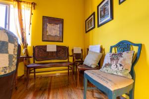 Zona d'estar a Eureka Home