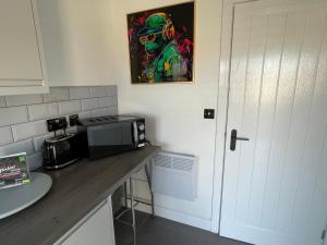 Kuchyň nebo kuchyňský kout v ubytování Welcome rooms 55b- Self Check-In whole apartment FULLY REFURBISHED