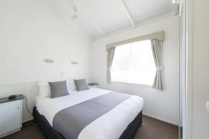 Letto o letti in una camera di BIG4 Riverside Swan Hill