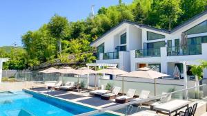 Πισίνα στο ή κοντά στο Moganshan Xinyuanju Homestay