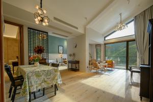 Posezení v ubytování Moganshan Xinyuanju Homestay