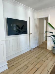TV a/nebo společenská místnost v ubytování 90m2 Luxury flat in central Copenhagen