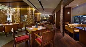 Restoran ili drugo mesto za obedovanje u objektu Hyatt Regency Kinabalu