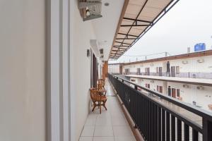 Balkón nebo terasa v ubytování RedDoorz near Universitas Siliwangi Tasikmalaya