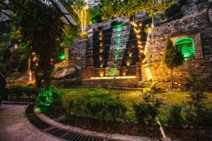 Giardino di Hotel The Grand Manali - A River and Mountain View Resort, Manali #Private Parking #GYM