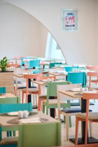 Reštaurácia alebo iné gastronomické zariadenie v ubytovaní Magal Maradiso Hotel by Aminess