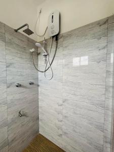 Ένα μπάνιο στο Mallika Resort