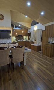 Φωτογραφία από το άλμπουμ του Devloke Shimla Retreat στη Σίμλα +33 φωτογραφίες