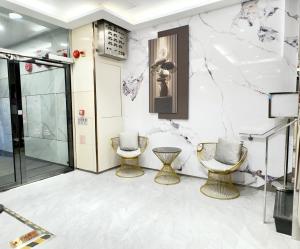 O zonă de relaxare la Hennessy Hotel
