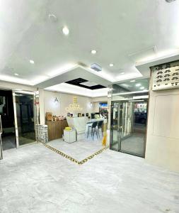 Imagine din galeria proprietății Hennessy Hotel în Hong Kong