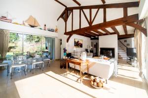 Fotografie z fotogalerie ubytování Villa BARADARENA avec piscine chauffée et jardin pour 10 personnes v destinaci Hossegor