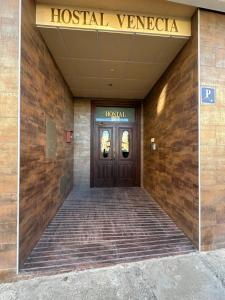 Φωτογραφία από το άλμπουμ του Hostal Venecia σε Μονθόν