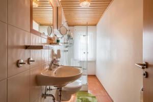 Gallery image of Zapfs Bauernhof Pfingstrose in Tettnang