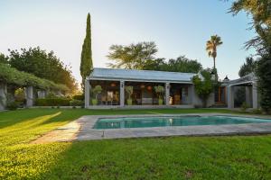 Πισίνα στο ή κοντά στο Thorntree Country Lodge