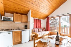 Η κουζίνα ή μικρή κουζίνα στο 150m des pistes, appartement pour 8 avec balcon +9 φωτογραφίες