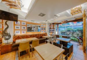 Khu vực ghế ngồi tại Collection O Diamond House Khaosan +53 ảnh