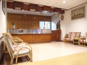 Posezení v ubytování Hotel O Hotel Ramai