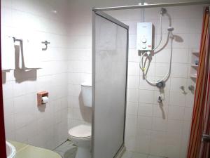 Koupelna v ubytování Hotel O Hotel Ramai