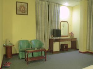 TV a/nebo společenská místnost v ubytování Hotel O Hotel Ramai