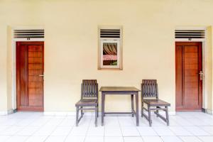 Φωτογραφία από το άλμπουμ του Collection O Stasiun Pekalongan Near Stasiun Kereta Api Formerly Hotel Indah σε Pekalongan