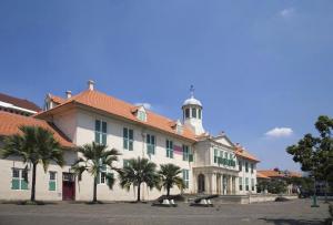 Fotografie z fotogalerie ubytování Collection O Mangga Besar Near Lokasari Square Formerly 45 Residence v destinaci Jakarta