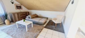 Posezení v ubytování Ferienwohnung in Karlsbad