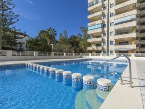 Bazén v ubytování Apartment Oroblanc by Interhome nebo v jeho okolí