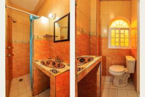 Phòng tắm tại OYO Casa Mission