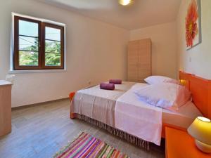 Postel nebo postele na pokoji v ubytování Apartment Val-3 by Interhome